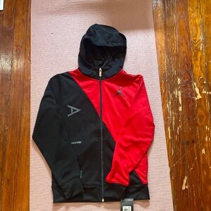 Jordan zip up- size L